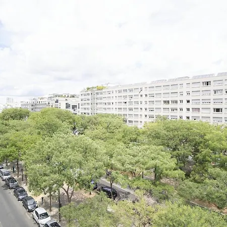 Charming Near Menilmontant Paris